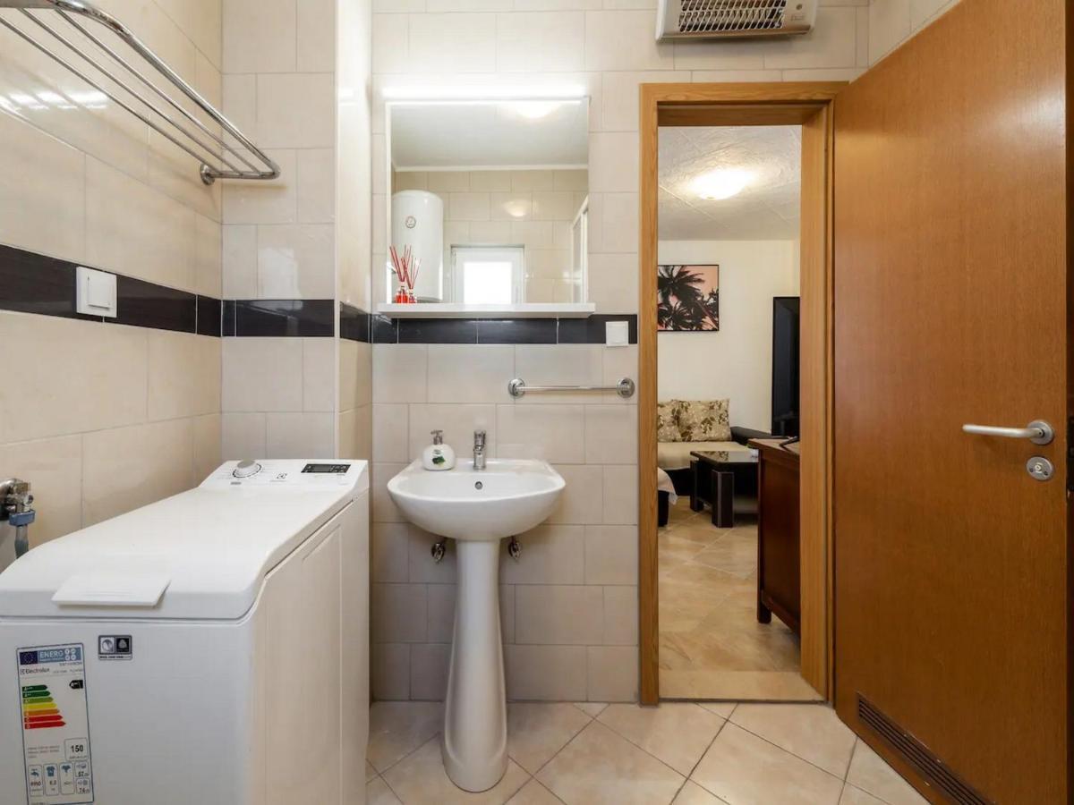 Prlender Apartment Cibaca Экстерьер фото
